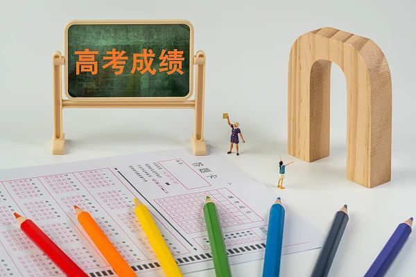 旗开网 用“芒果”代指“屏蔽生”，消除高分崇拜如何釜底抽薪